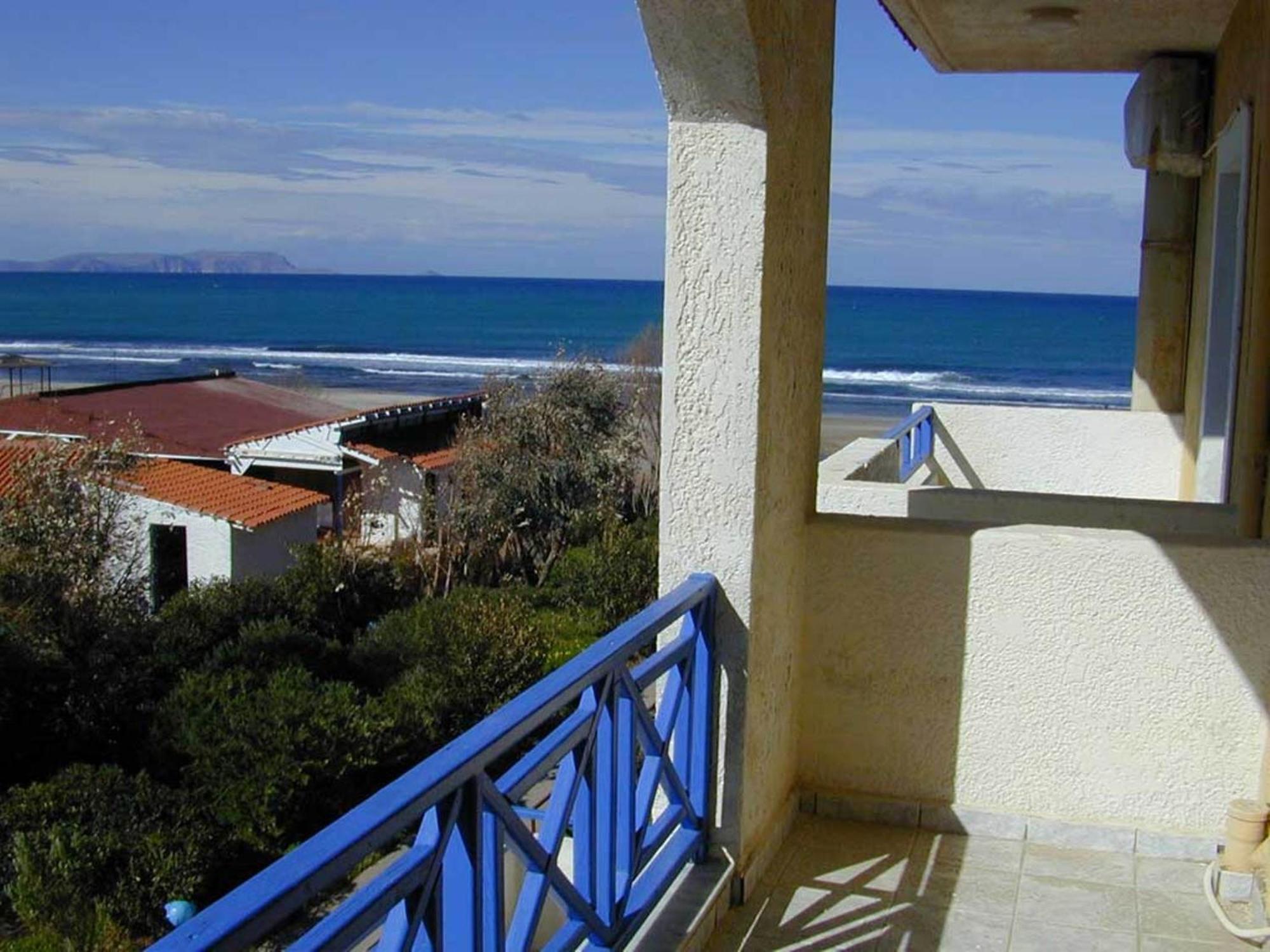 Mike'S Beach Apartments & Studios Anissaras Exterior photo